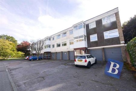 Becketts Court, Canterbury Way, Warley, Brentwood, CM13 - Photo 4