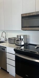 Superbe 4 1/2 au centre-ville de Québec chiens acceptés tout inclus cession de bail - Photo 4