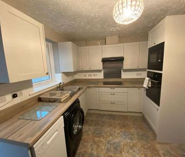 Roysten Gardens, St. Helens, WA9 - Photo 6