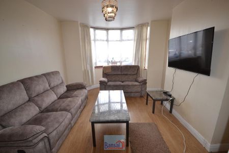 2 bedroom semi-detached house to rent - Photo 2
