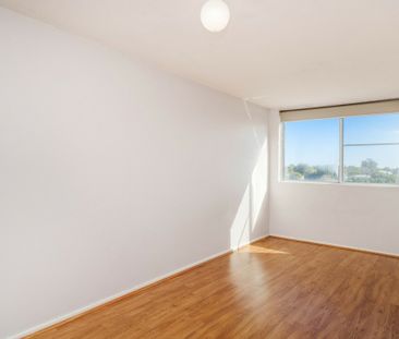Large and Lovely Apartment with pool and security! - Photo 4