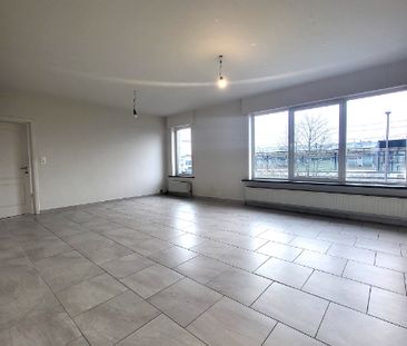 CENTRAAL GELEGEN APPARTEMENT MET 2 SLAAPKAMERS TE HUUR - VLAKBIJ ST... - Photo 4