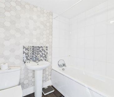 2 bedroom property to rent - Photo 6