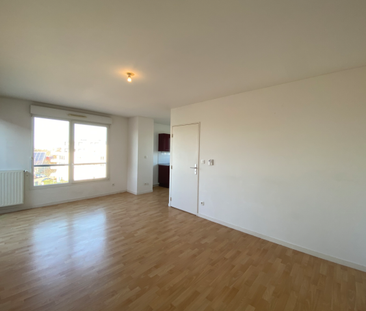 Location Appartement 2 pièces 45m² HEROUVILLE ST CLAIR 14200 - Photo 2