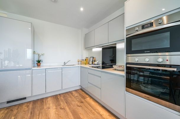 Elmsleigh Road, Staines - 2 bedrooms Property for lettings - Seymours - Photo 1