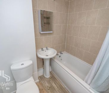 2 bedroom flat to rent - Photo 5