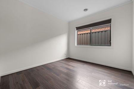 Contemporary Comfort & Effortless Living - Photo 4