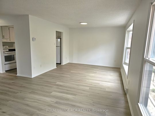 For Lease - 2 Orchard Heights Boulevard Unit# 217, Aurora, Ontario - Photo 1