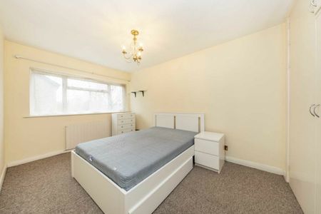 Elmcroft Close, W5, London - Photo 4