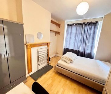 3 bedroom house share to rent - Photo 1