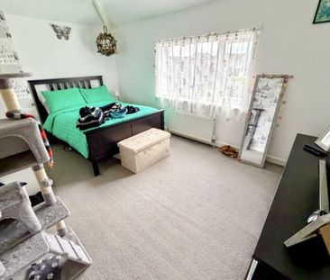 Middleton Park Avenue - Photo 4