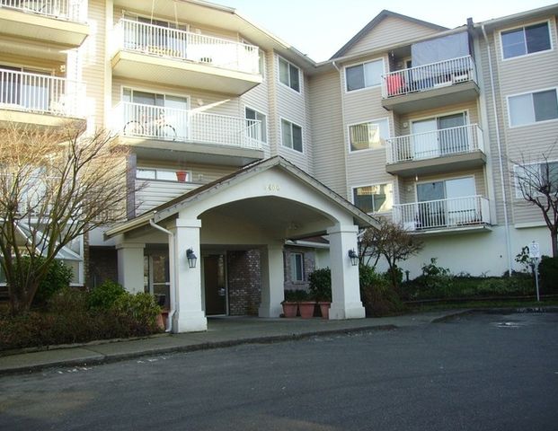 Spacious 2 Bedroom Apartment - Langley, BC | 5400 200 Street, Langley - Photo 1