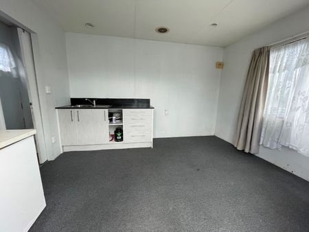 10A Fisher Crescent, Otara, Auckland - Photo 2