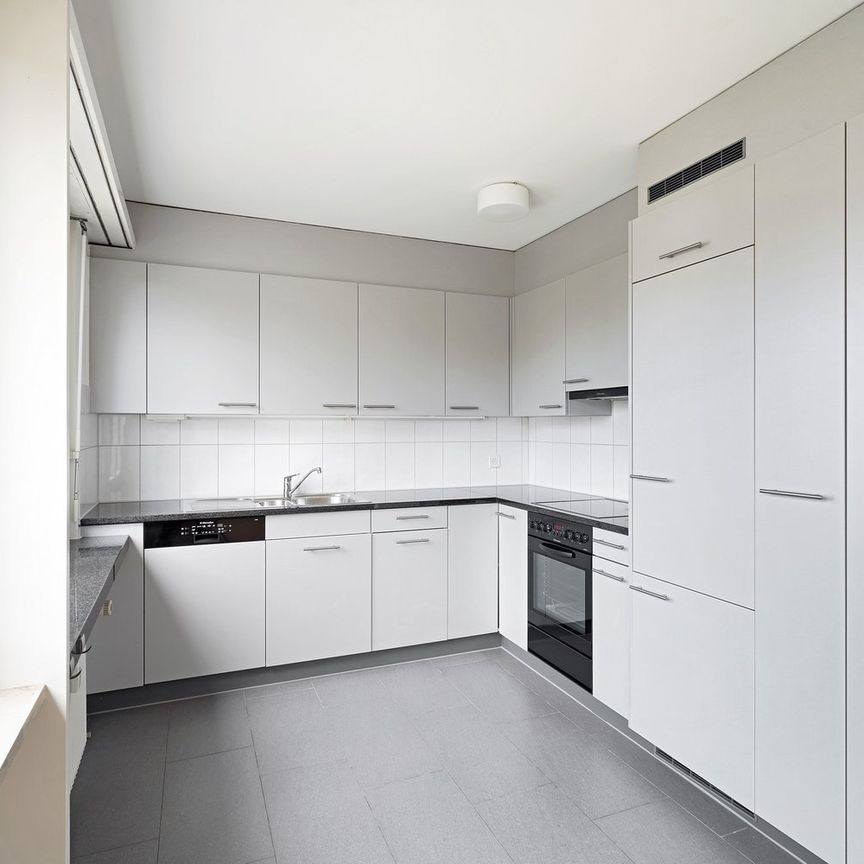 "Grosszügige Maisonette-Wohnung in angenehmer Umgebung" - Photo 1