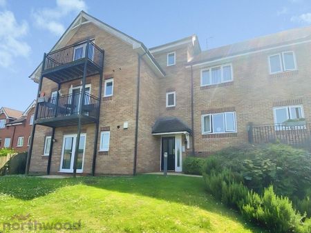2 bedroom flat to rent - Photo 5