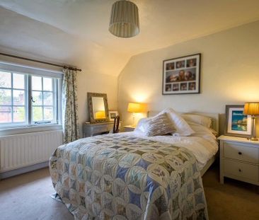 3 bedroom semi-detached house to rent - Photo 6