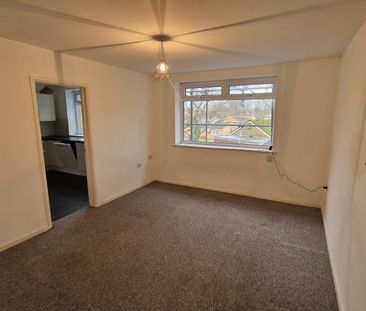 3 bed flat to rent in Belvedere Court, North Street - Photo 6