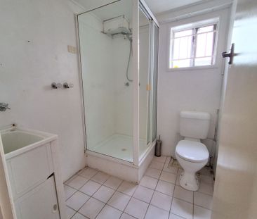 Ground Floor Unit Close to Waterfronts - Photo 5