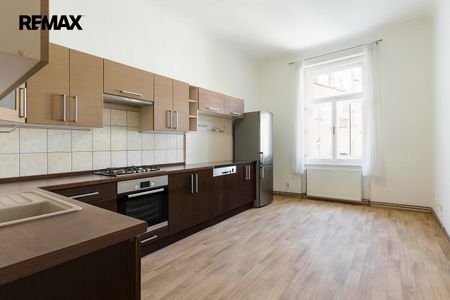 Pronájem bytu 3+1 103 m² - Фото 5