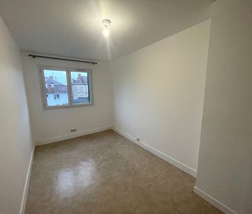 Location Appartement 2 pièces 63m² - Photo 3