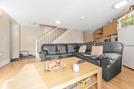 2 Bed Detached House, Monkbridge Street, LS6 - Photo 4