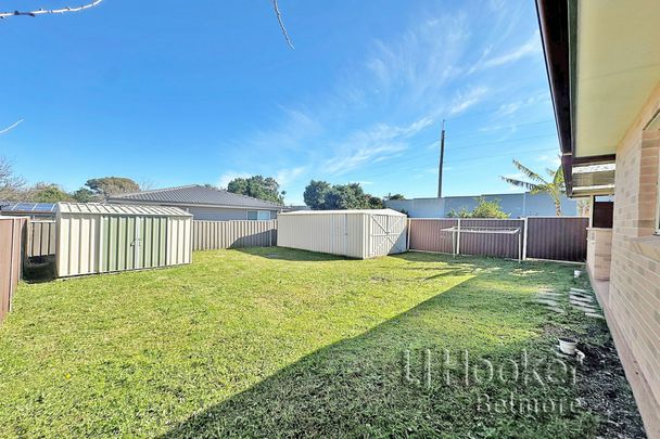 Modern & Spacious 3-Bedroom Granny Flat in Convenient Location! - Photo 1