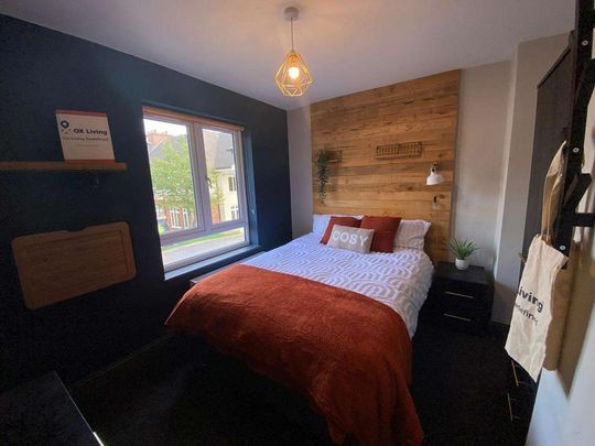 6 bedroom semi-detached house to rent - Photo 1