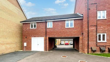 2 bedroom coach house to rent - Photo 4