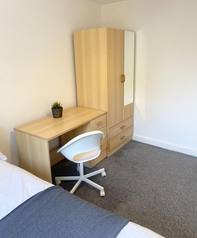 Flat 23, Samara Plaza, LS2 9DU, Leeds - Photo 2