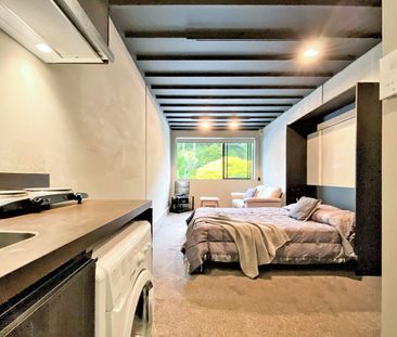 Welcome to Sharella Living - Photo 1