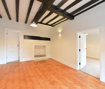 3 bedroom end of terrace house to rent - Photo 1