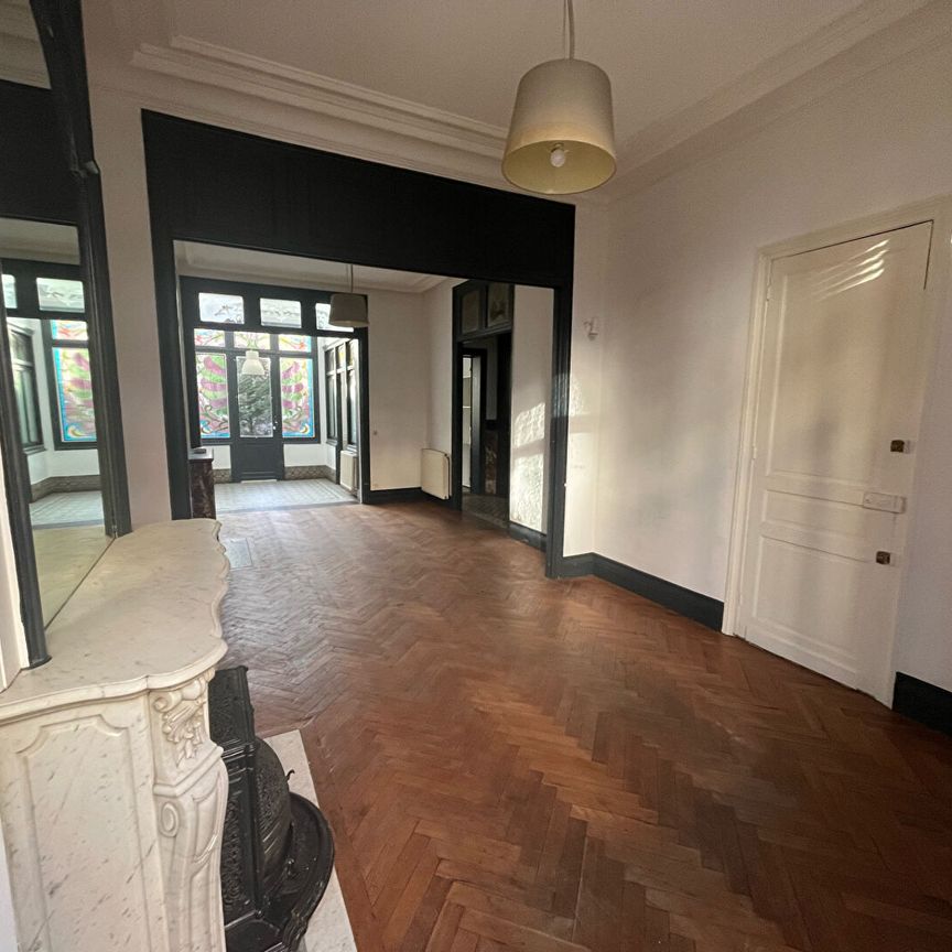 Location Appartement 5 pièces 112m² LILLE 59000 - Photo 1