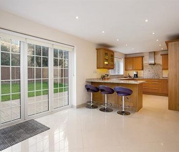 5 bedroom detached house to rent - Photo 4