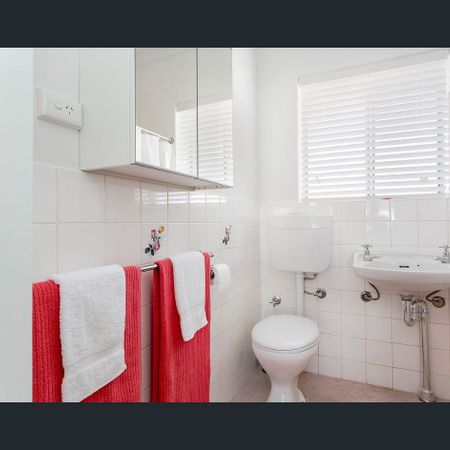 Charming Unit, Leafy Toorak Gardens! - Photo 3