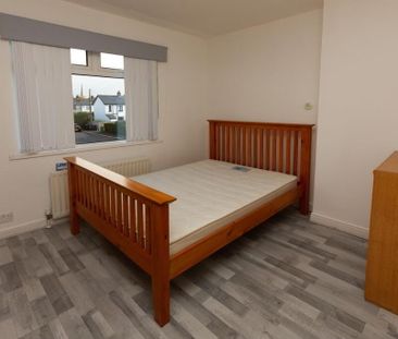 8 Shrewsbury Drive, Bangor, BT20 3JF - Photo 2