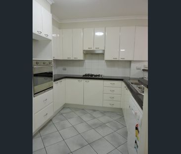 2 Bedroom, 2 Bathroom apartment with lock-up garage Available 16th ... - Photo 3