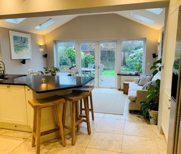 3 bedroom detached house to rent - Photo 5