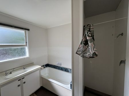 Cool down this summer in your own backyard pool - Photo 3