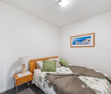 Stunning Waterfront Living at Flinders Wharf - FULLY FURNISHED - Photo 3