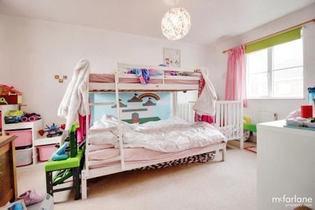 2 bedroom end of terrace house to rent - Photo 5
