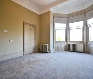 2 bedroom Flat To Let - Photo 1