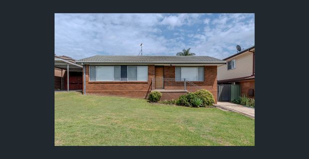 Stunning Fully Renovated Family Home in Prime South Penrith Location - Photo 1