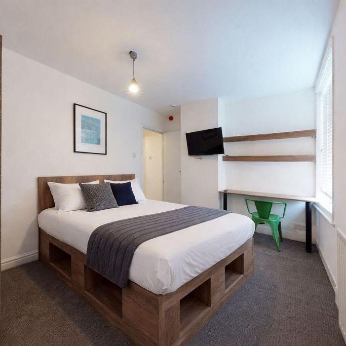 4 bedroom house to rent - Photo 1