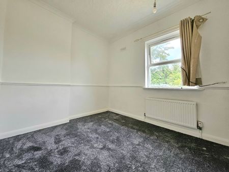 3 Bed Semi-Detached House, Warren Road, LU1 - Photo 5