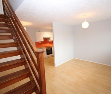 1 bedroom Terraced House to let - Photo 4