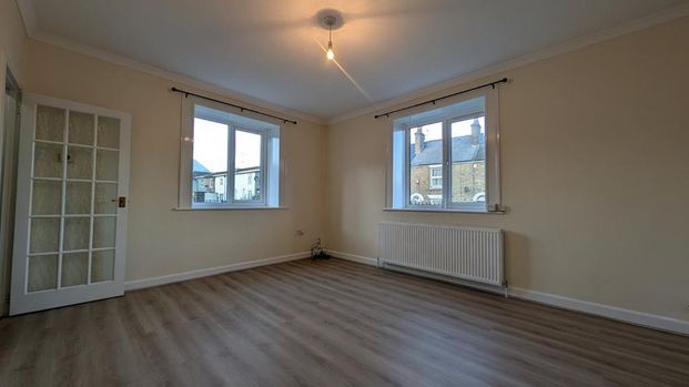 3 bedroom detached house to rent - Photo 1