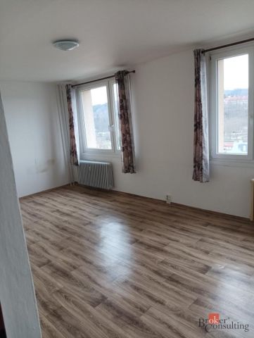 Pronájem bytu 2+1 55 m², Jižní 465, Semily - Photo 2