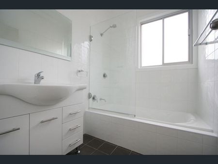 25 Jubilee Street, East Maitland NSW 2323 - House For Rent | Domain - Photo 4