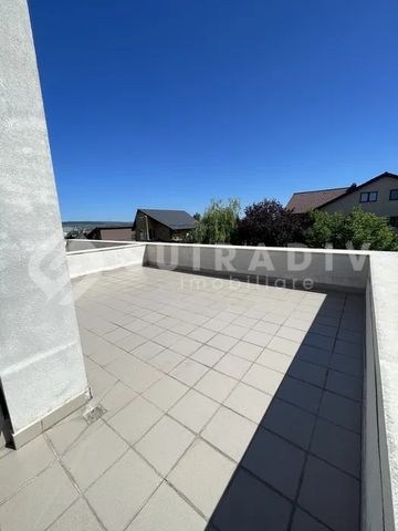 Casa tip duplex, garaj, terasa rooftop- Europa - Photo 4