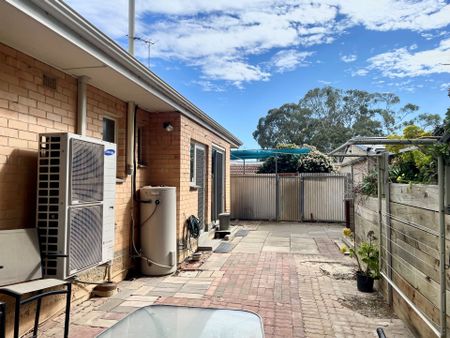 Furnished 2 Bedroom Home - Photo 5